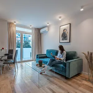  Apartment Pure